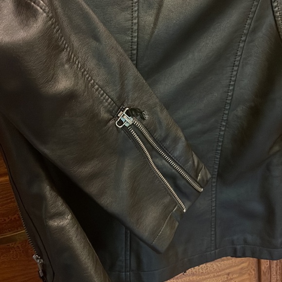 NWT Max Studio Vegan Leather Jacket - Picture 5 of 5